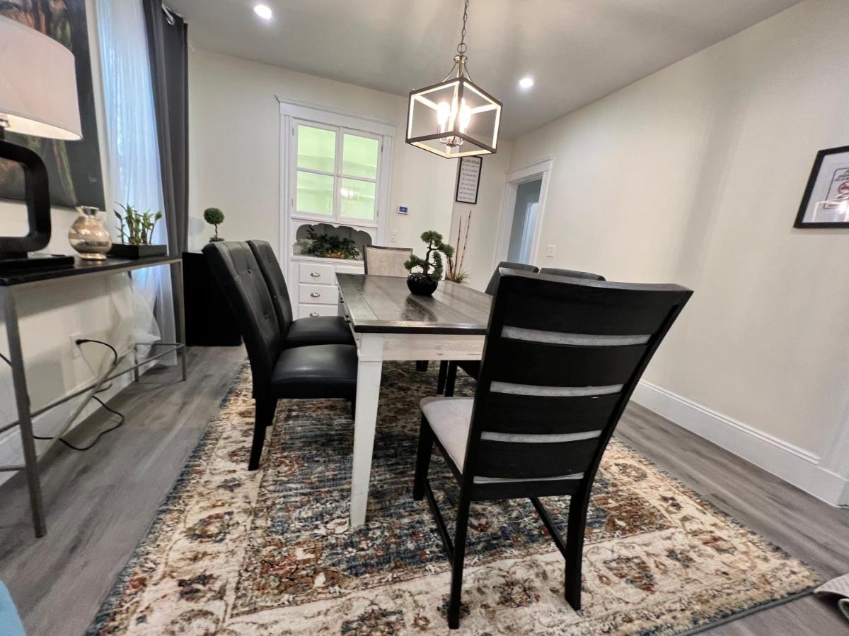 Roslindale Village Condos Бостон Экстерьер фото