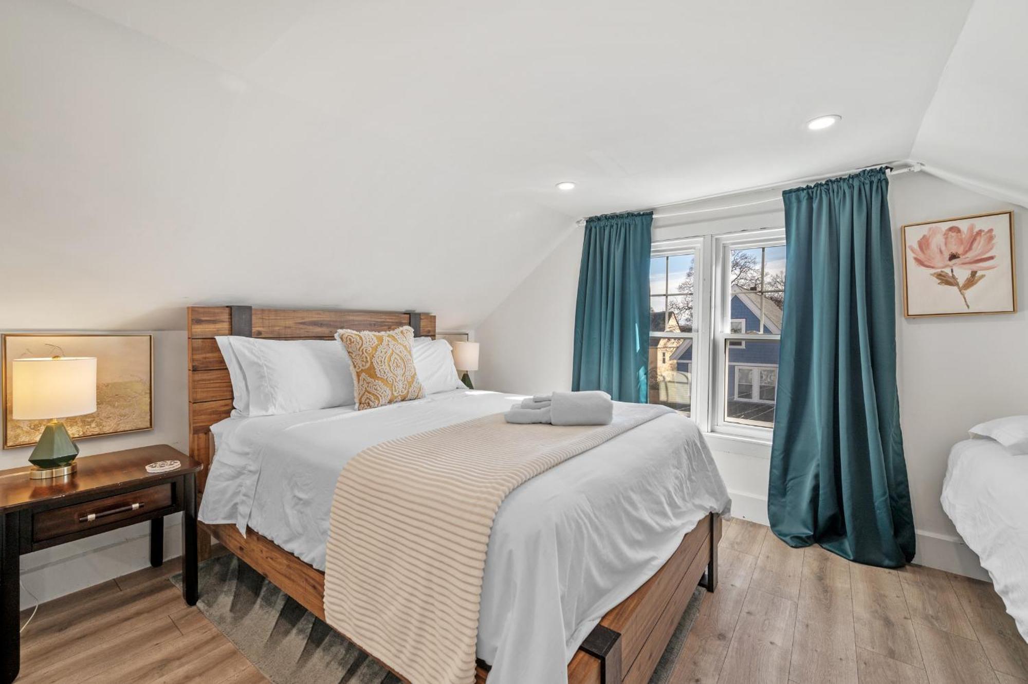 Roslindale Village Condos Бостон Экстерьер фото