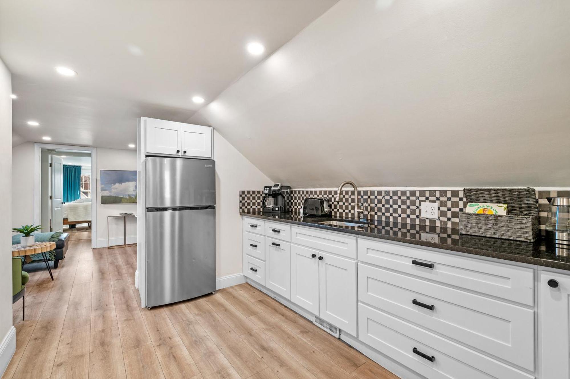 Roslindale Village Condos Бостон Экстерьер фото