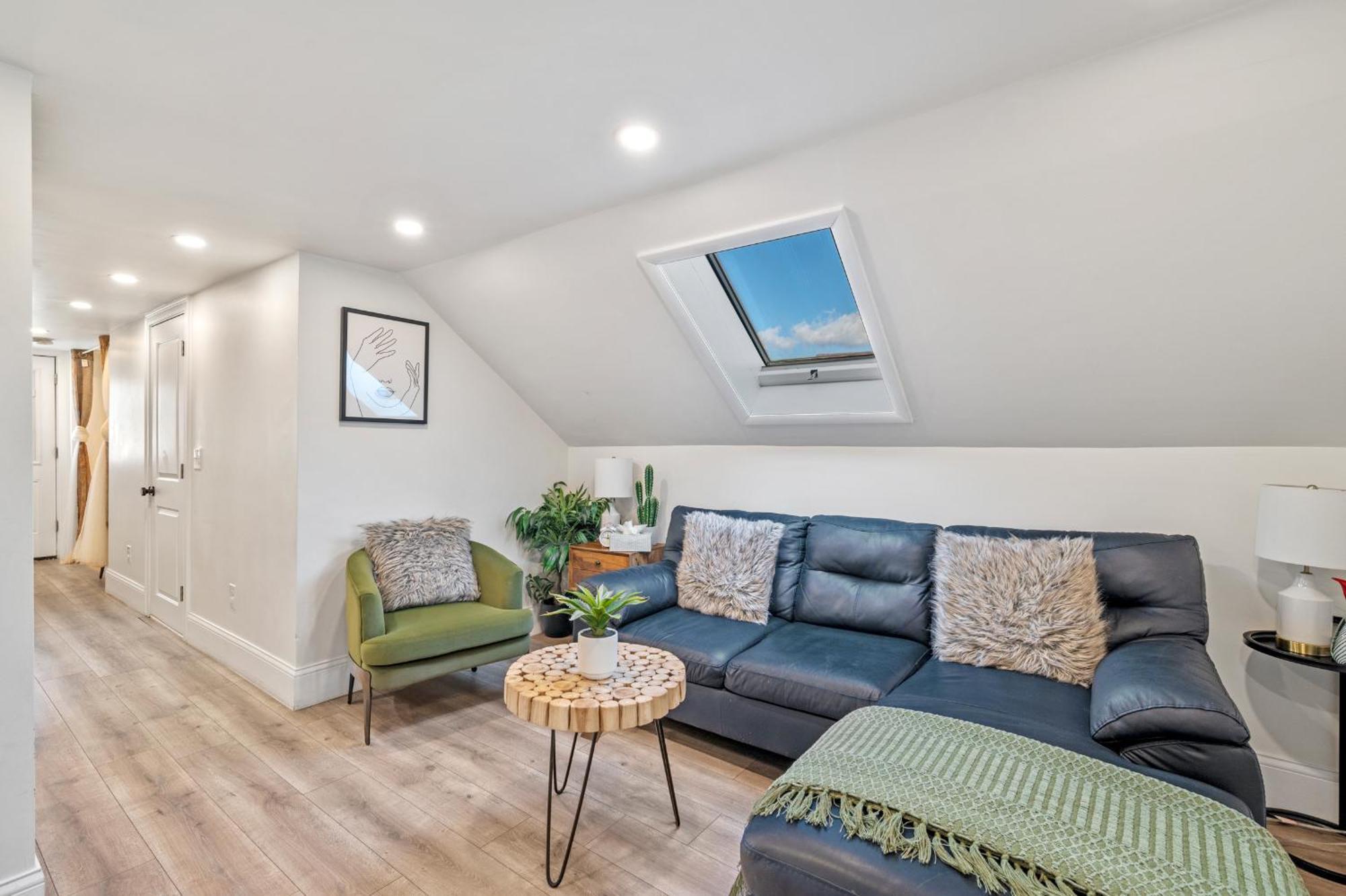 Roslindale Village Condos Бостон Экстерьер фото